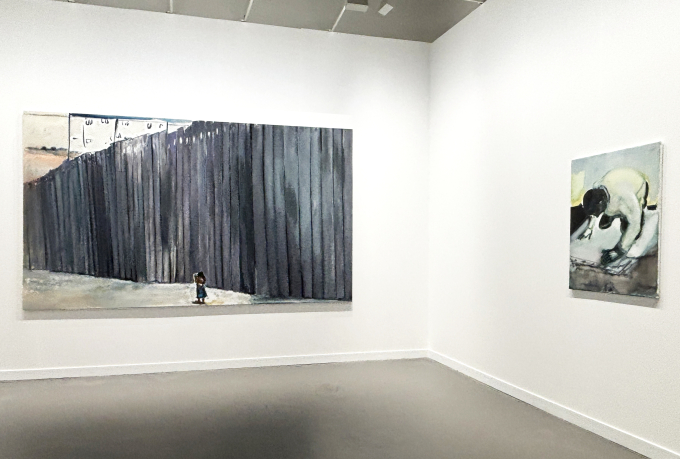 マルレーネ・デュマにフォーカスを当てたデイヴィッド・ツヴィルナーの展示風景。編集部撮影