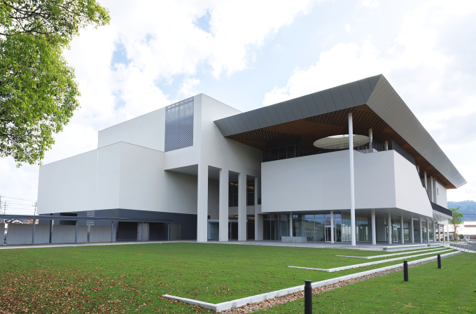 鳥取県立美術館　外観