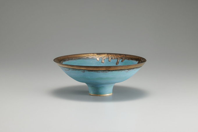 ルーシー・リー《青釉鉢》1980年頃　井内コレクション（国立工芸館寄託）撮影：品野塁