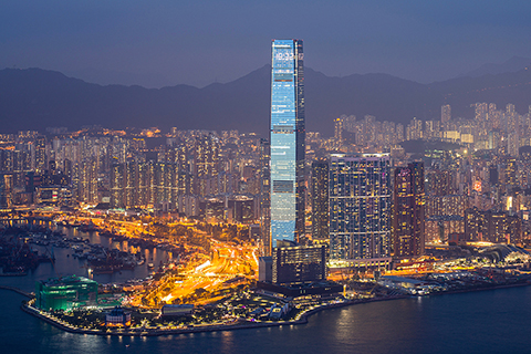 アジアのアートシーン、その中心へ ー アート・バーゼル香港（Art Basel Hong Kong）。アートフェアから始まる、都市とアートの旅へ｜アート・バーゼル香港