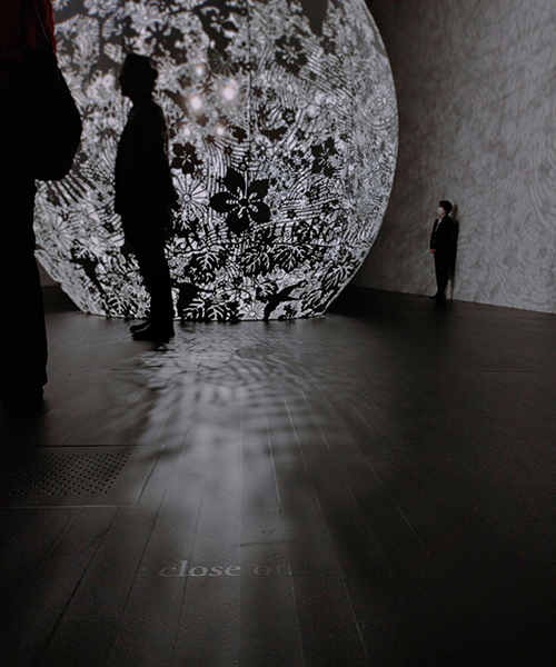 「大巻伸嗣　Interface of Being　真空のゆらぎ」展示風景 2023年 国立新美術館