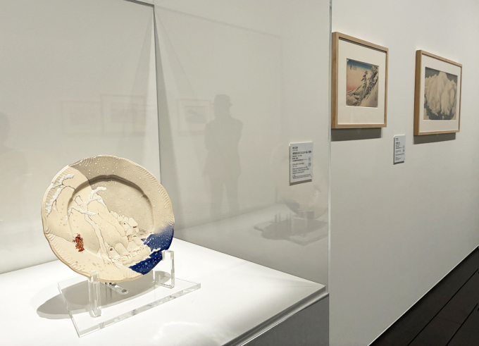 アンリ・ランベール 　皿「ランベール゠ルソー」セット　1873–75年 ファイアンス焼、印刷、彩色　オルセー美術館