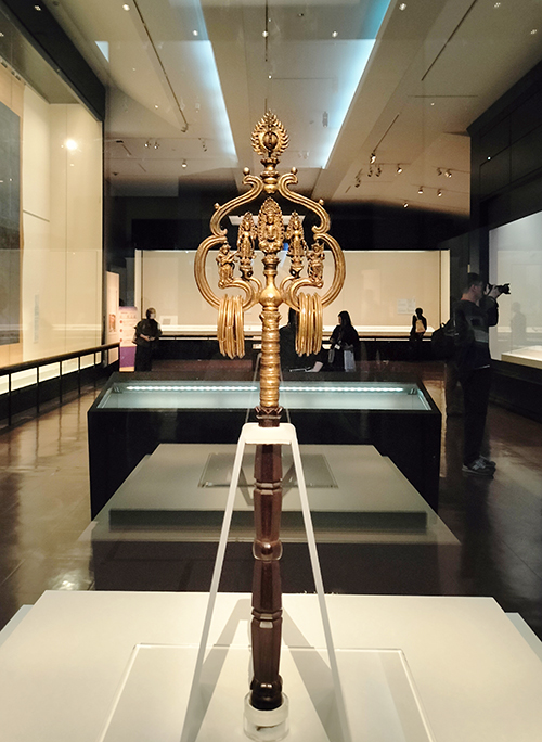 国宝《錫杖頭》1 柄 銅製 鋳造 鍍⾦ 中国・ 唐（9 世紀）⾹川 善通寺
