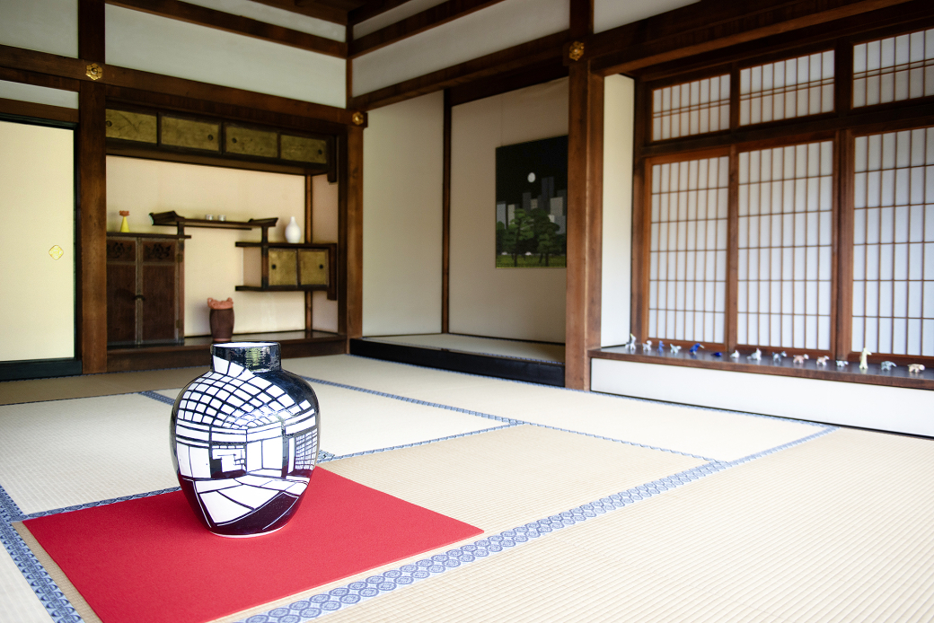 京都・建仁寺の塔頭、両足院で、クサカ シオとジョナス ウッドによる新作展が12月10日(水)まで開催中